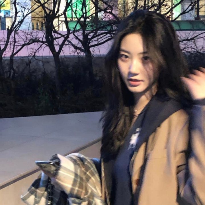 好莱坞诈骗女王